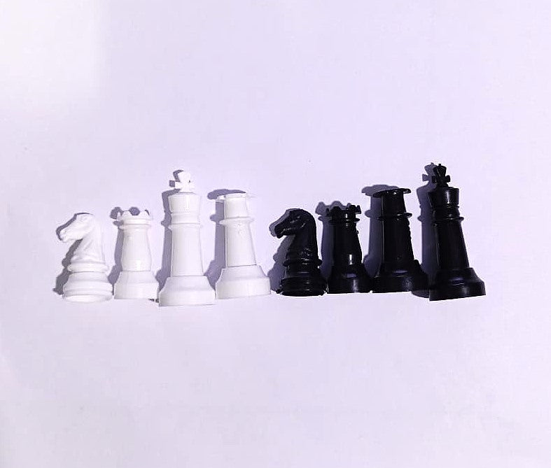 Popular Chessmen In Black and White Complete Set of 32 Chess Pieces Chess Coins Chessmen Light Weight All Ages